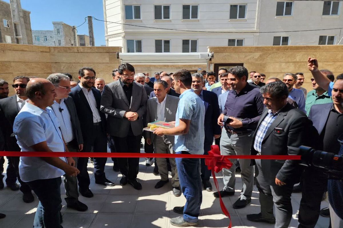 وزیر راه و شهرسازی ۳هزار و ۷۳۸ واحد مسکونی در زنجان را افتتاح کرد