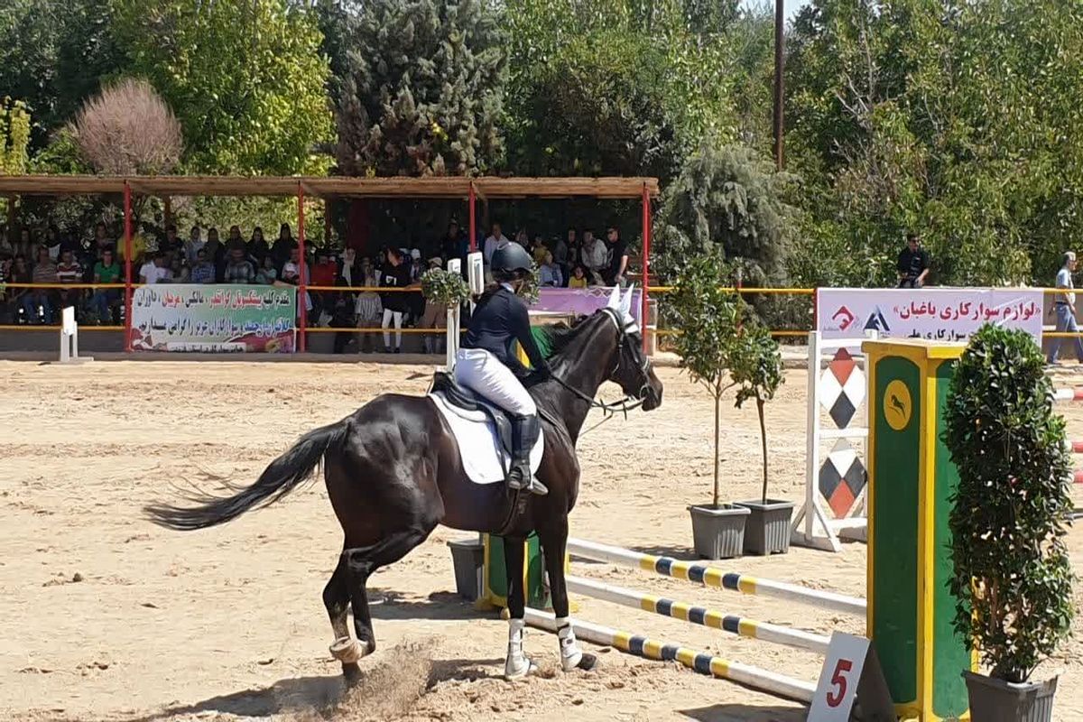 باشگاه سروش قزوین میزبان مسابقات سوارکاری پرش با اسب است