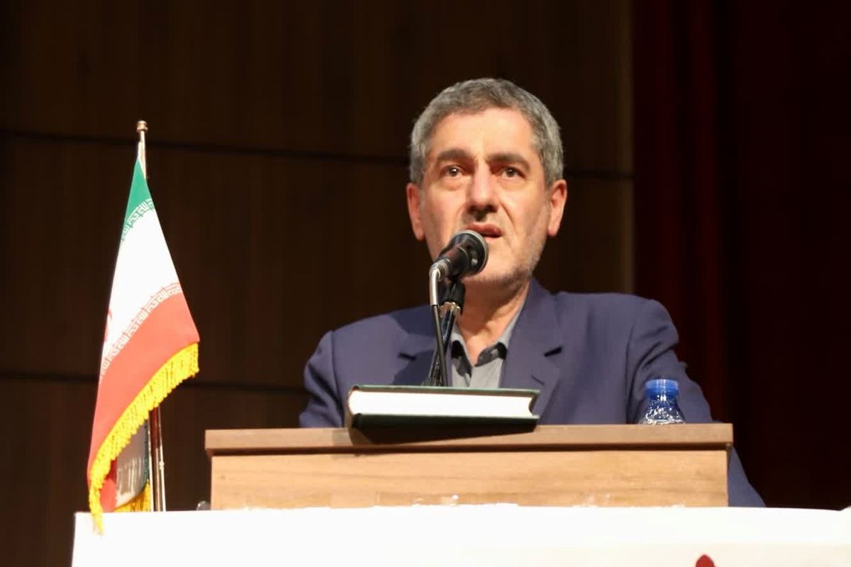 استاندار فارس: از سرمایه گذاری در زمینه صنایع تبدیلی حمایت می کنیم