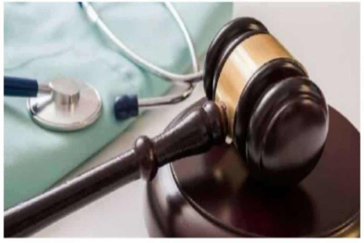 تشکیل پرونده تخلف برای دو پزشک متخصص در قزوین