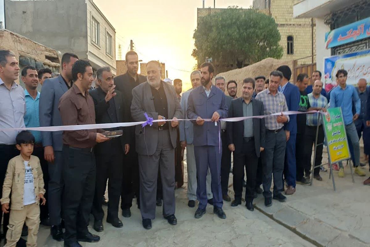 استاندار قزوین طرح های بنیاد مسکن را به صورت متمرکز در تاکستان افتتاح کرد