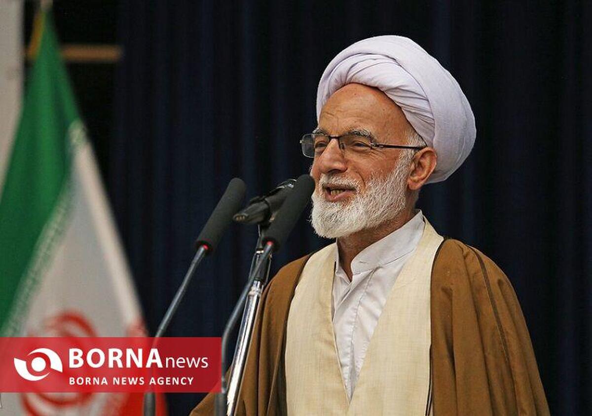 امام جمعه اراک: اتفاق ورزشگاه اصفهان باید با جدیت  توسط وزارت خارجه دنبال شود