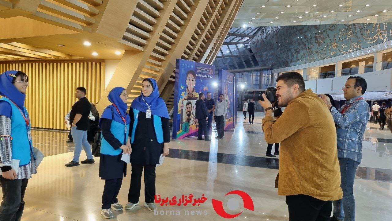 گزارش تصویری برنا از جشنواره فیلم کودک و نوجوان اصفهان + تصاویر گزارش تصویری برنا از جشنواره فیلم کودک و نوجوان اصفهان + تصاویر