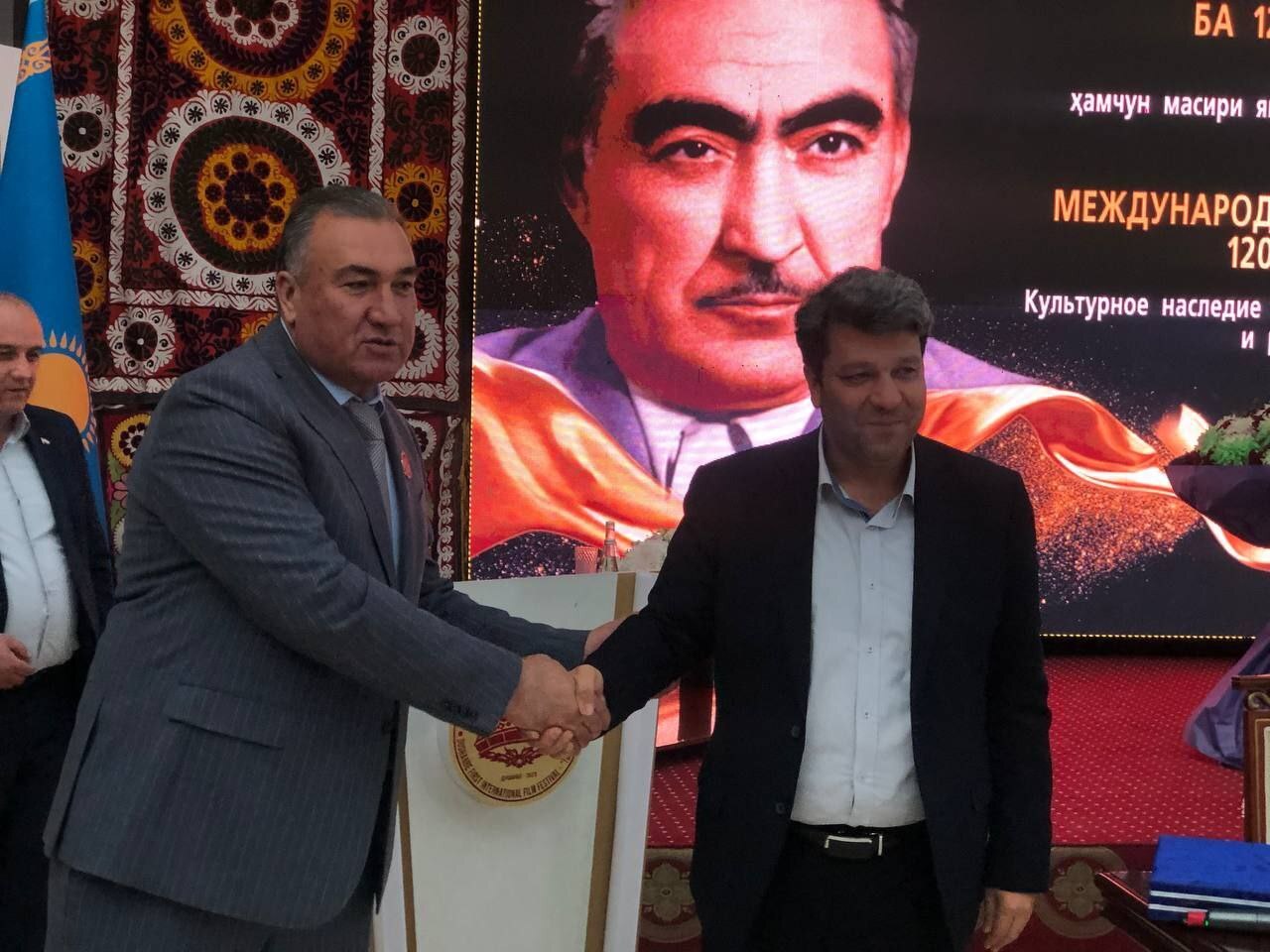 امضای تفاهمنامه همکاری سینمایی بین تاجیکستان و ایران امضای تفاهمنامه همکاری سینمایی بین تاجیکستان و ایران