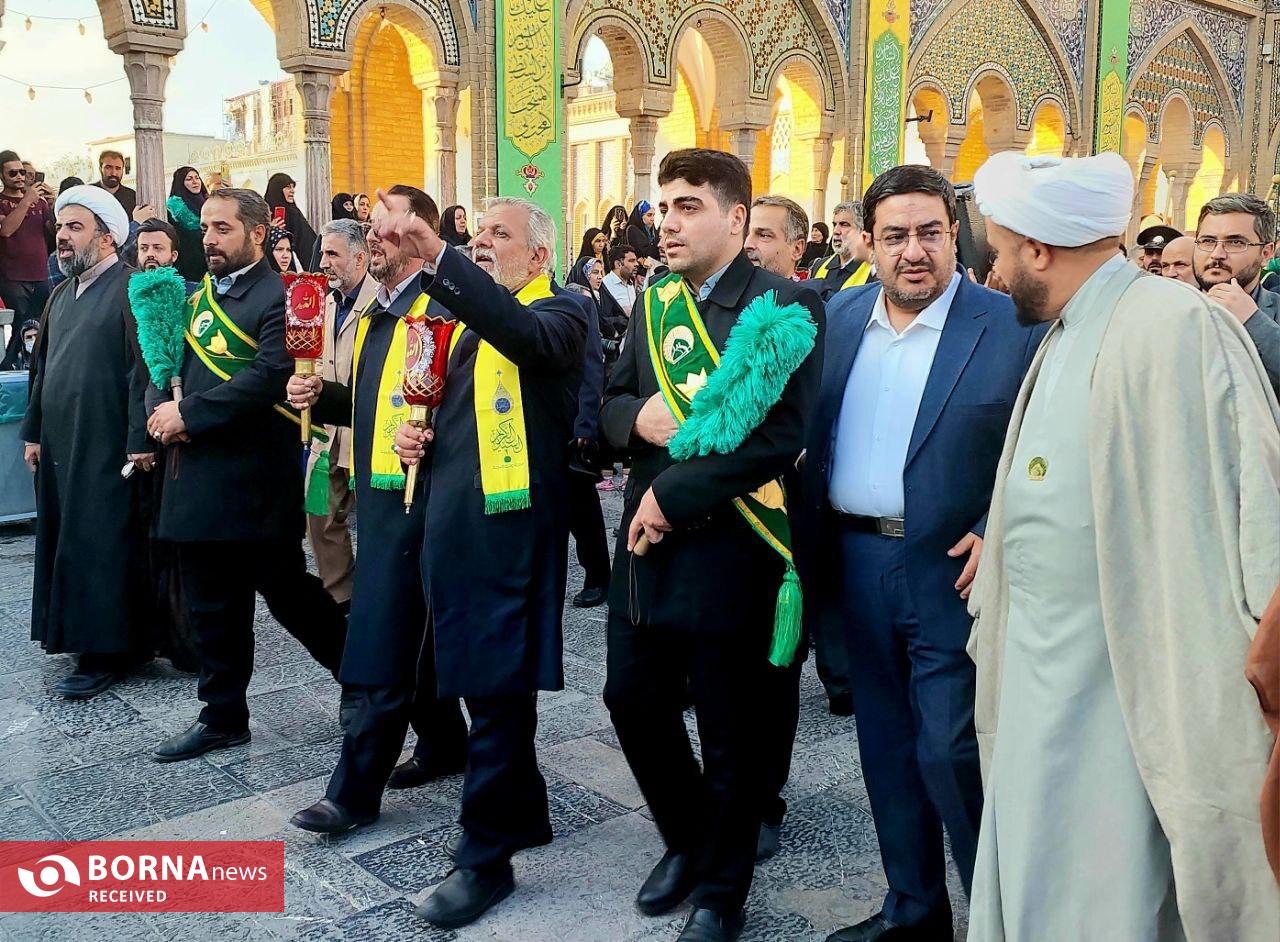پرچم سبز رنگ بارگاه حرم حضرت عبدالعظیم حسنی(ع) برافراشته شد