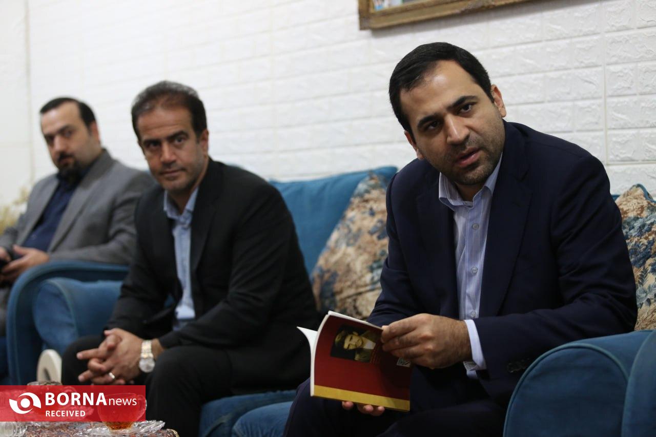 برنا فیروزی : عزت و امنیت ایران مرهون خون شهداست