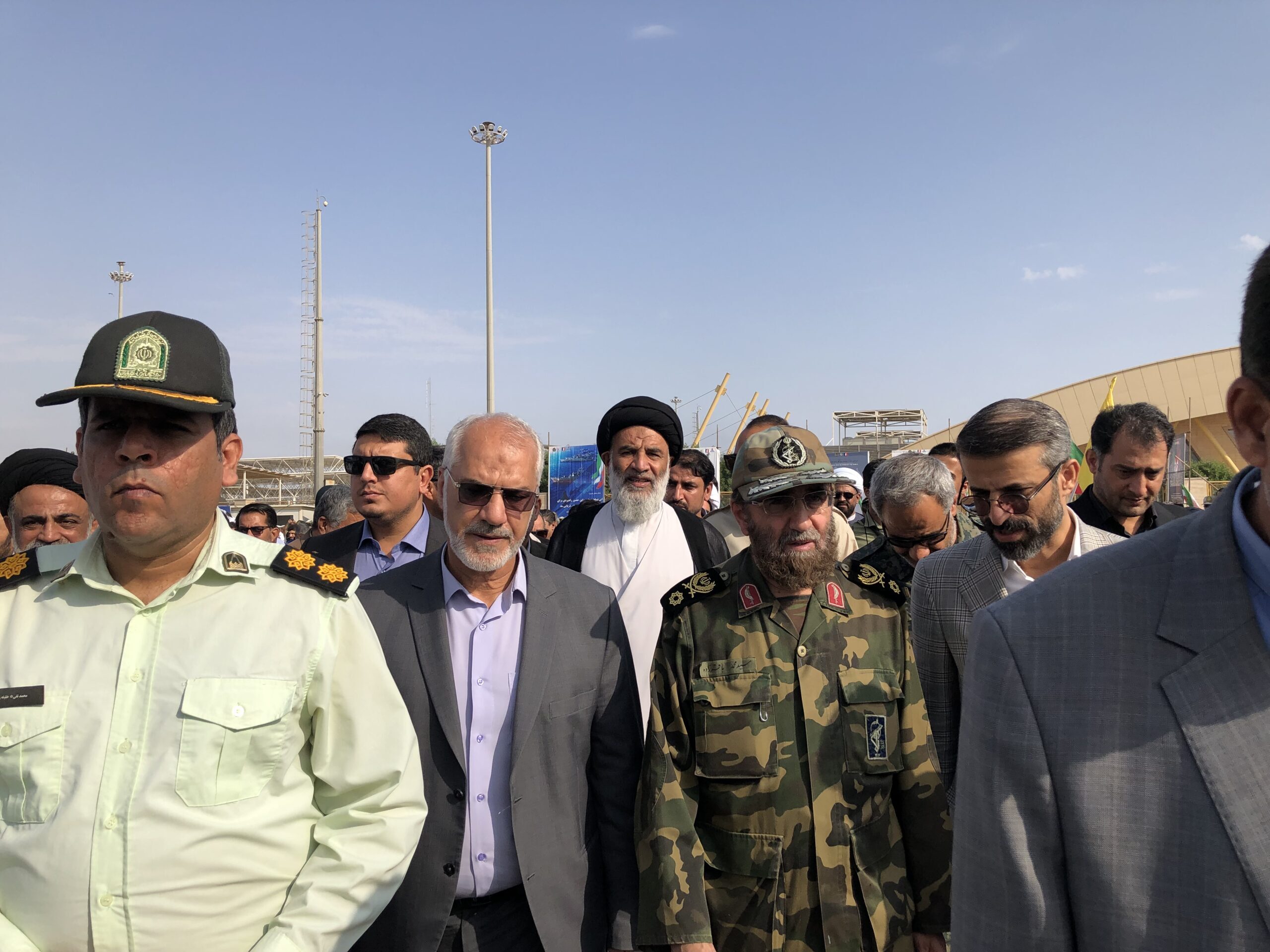 مراسم استقبال از پیکر ۲۲ شهید تازه تفحص شده در شلمچه برگزار شد مراسم استقبال از پیکر ۲۲ شهید تازه تفحص شده در شلمچه برگزار شد