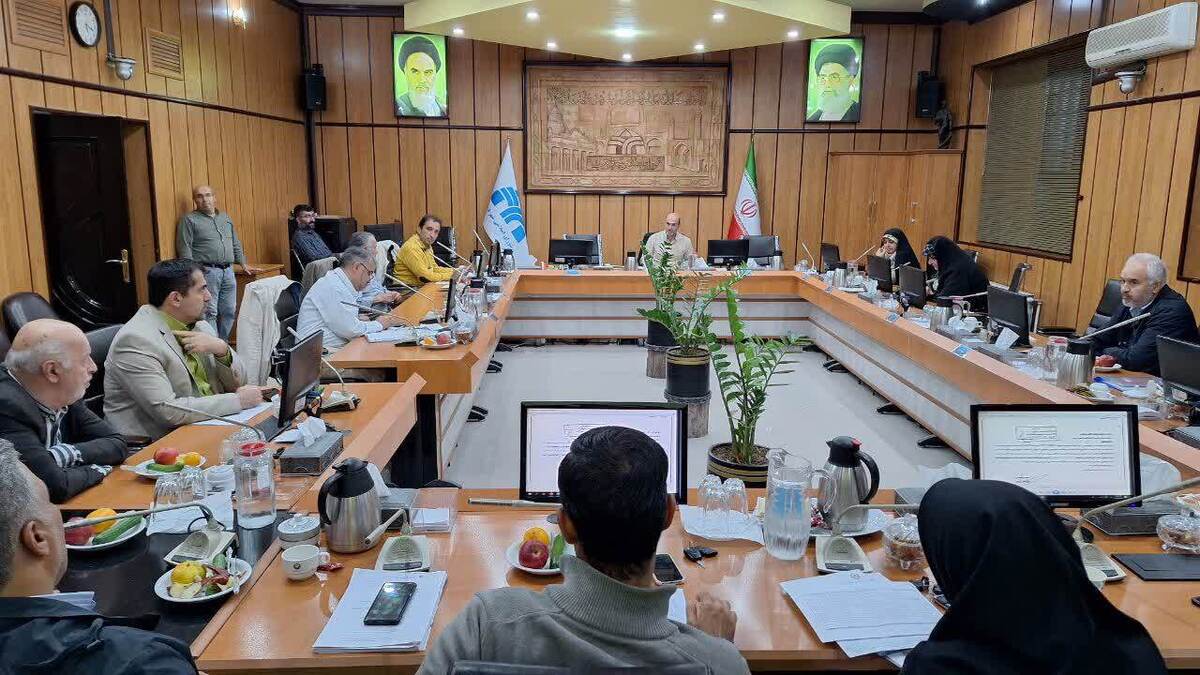اعضای شورای شهر قزوین هشت لایحه را در جلسه علنی بررسی کردند