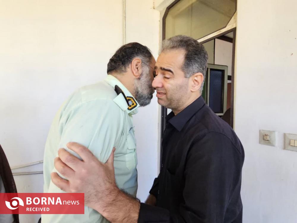 دیدار فرماندار لنگرود با خانواده درگذشتگان ترک اعتیاد + عکس دیدار فرماندار لنگرود با خانواده درگذشتگان ترک اعتیاد + عکس