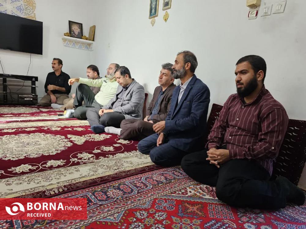 دیدار فرماندار لنگرود با خانواده درگذشتگان ترک اعتیاد + عکس دیدار فرماندار لنگرود با خانواده درگذشتگان ترک اعتیاد + عکس