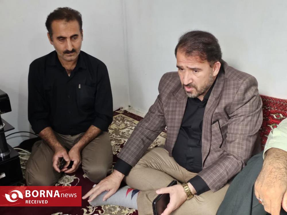 دیدار فرماندار لنگرود با خانواده درگذشتگان ترک اعتیاد + عکس دیدار فرماندار لنگرود با خانواده درگذشتگان ترک اعتیاد + عکس
