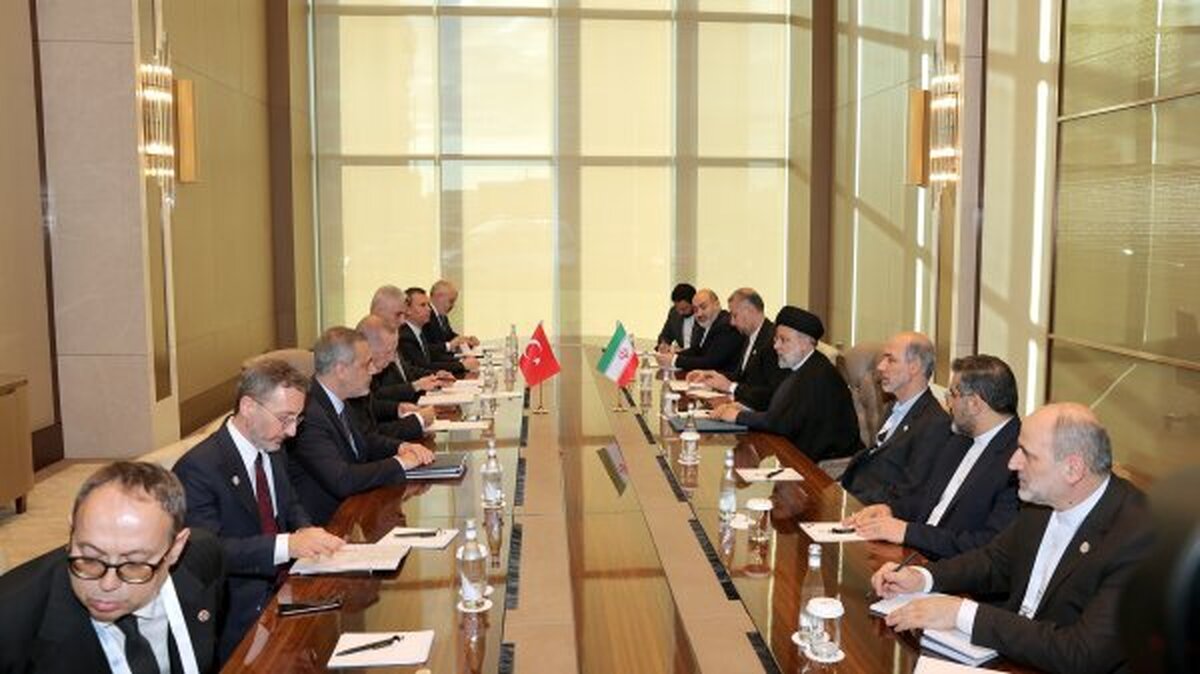 تاکید روسای جمهور ایران و ترکیه بر اقدام مشترک برای توقف فوری بمباران‌ها غزه/ رئیسی: قطع روابط کشورهای اسلامی با رژیم صهیونیستی تاثیر بازدارنده‌ای در توقف جنایات آنها دارد