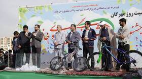 جشنواره و همایش بزرگ پیاده روی خانوادگی به مناسبت روز مهرگان برگزار شد