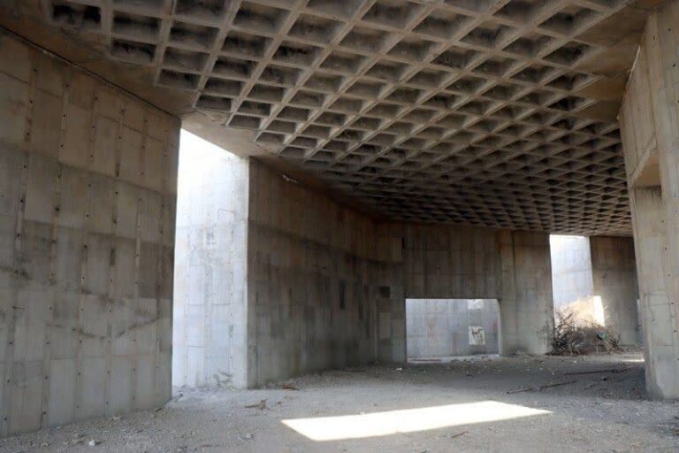 استاندار خوزستان: فاز نخست پروژه باغ‌ موزه دفاع مقدس استان به پیشرفت ۴۶ درصدی رسید