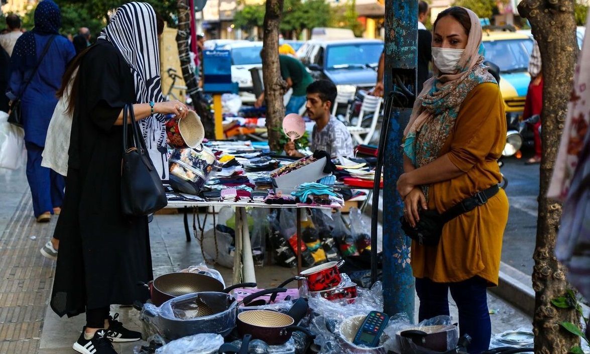 دستفروشان پایتخت چگونه ساماندهی می‌شوند؟/ ترک فعل برخی ها در ساماندهی دستفروشان