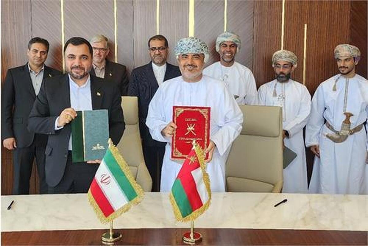 وزیر ارتباطات سند همکاری مشترک با عمان را امضا کرد