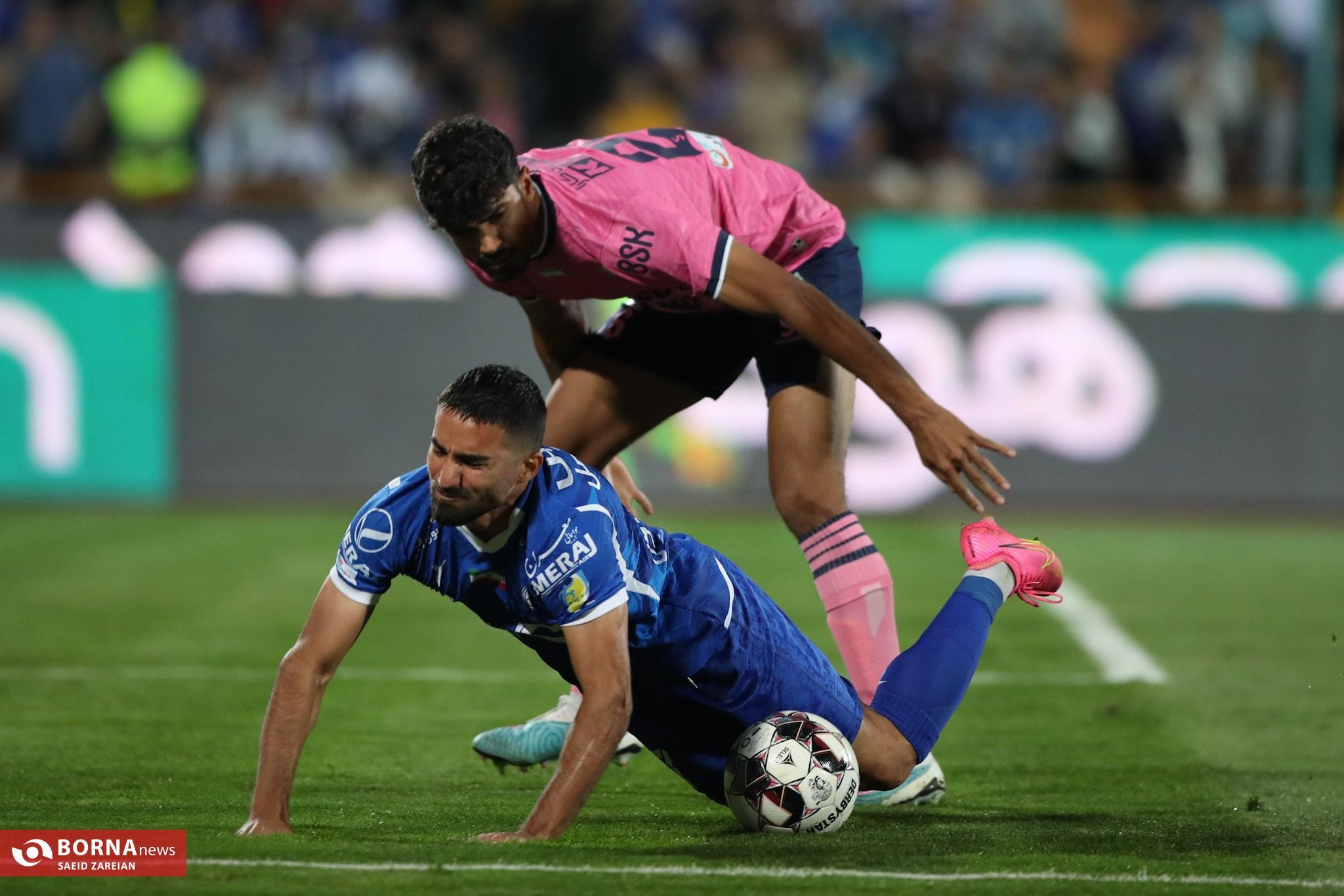 فریم به فریم با سکانس مشکوک به پنالتی در بازی استقلال - آلومینیوم