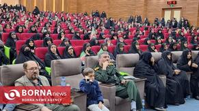 بانوان قزوین برای ساخت شبستان حضرت زینب (س) ۳ میلیارد ریال جواهرات خود را اهدا کردند 