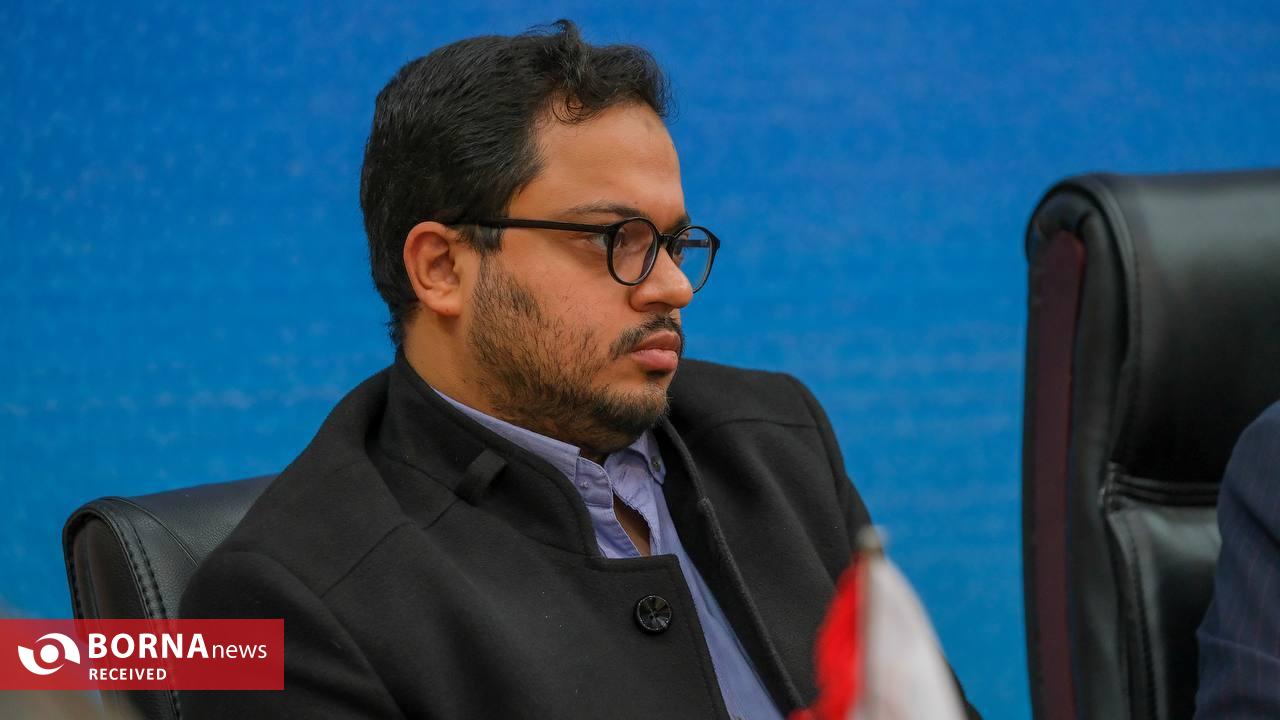 رونمایی از تمبر یادبود کنگره ملی ۲۴ هزار شهید پایتخت با حضور استاندار تهران