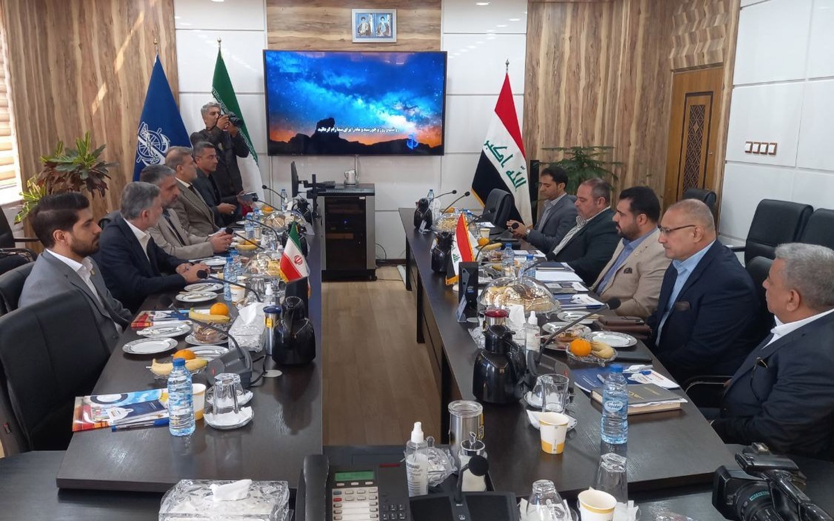 رایزنی عراقی ها برای افزایش تعامل های اقتصادی دریا محور با ایران / آمادگی بندر خرمشهر برای ارایه خدمات آموزشی و بندری به بنادر عراق