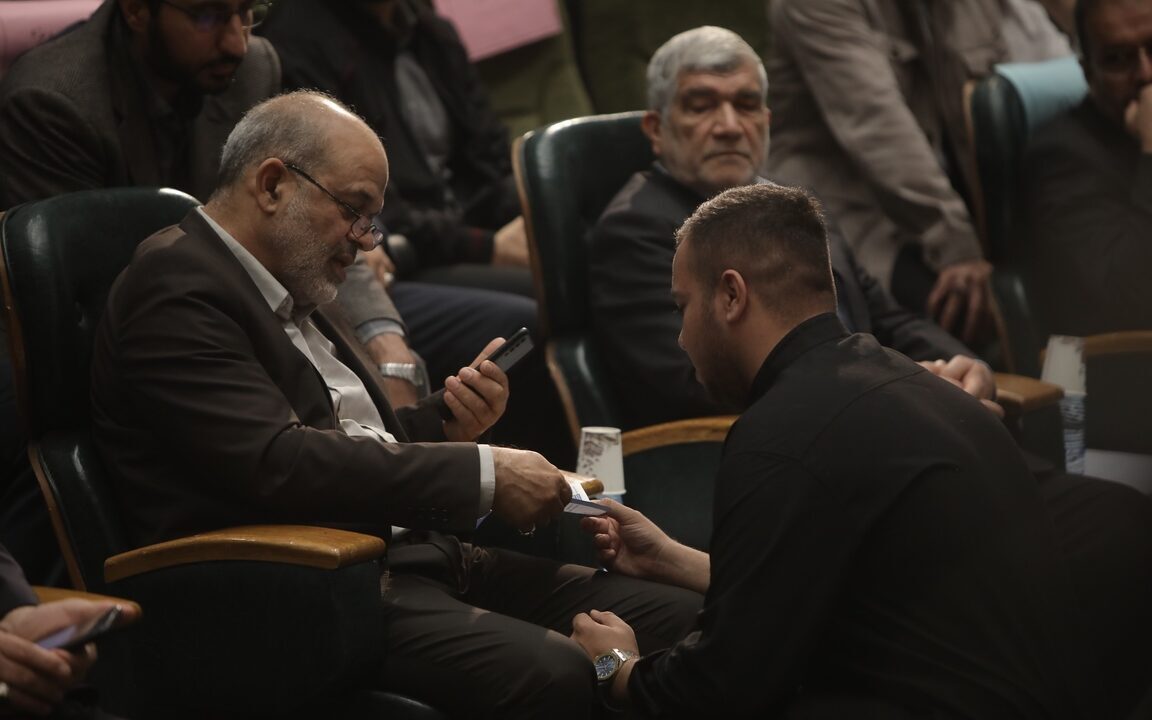 وزیر کشور: آمریکایی ها اعتراف کردند موشک‌های ایران معادلات قدرت‌های دنیا را بر هم زده است / تمدن سازی وظیفه امروز دانشگاه است / مبارزه با فساد از اولویت‌های دولت سیزدهم است / هفت سفر رییس جمهور به خوزستان به معنای عزم جدی دولت برای حل مشکلات است