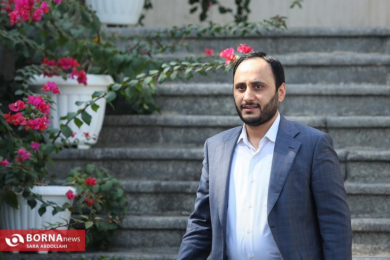 چه خبر از حیاط دولت؟ چه خبر از حیاط دولت؟