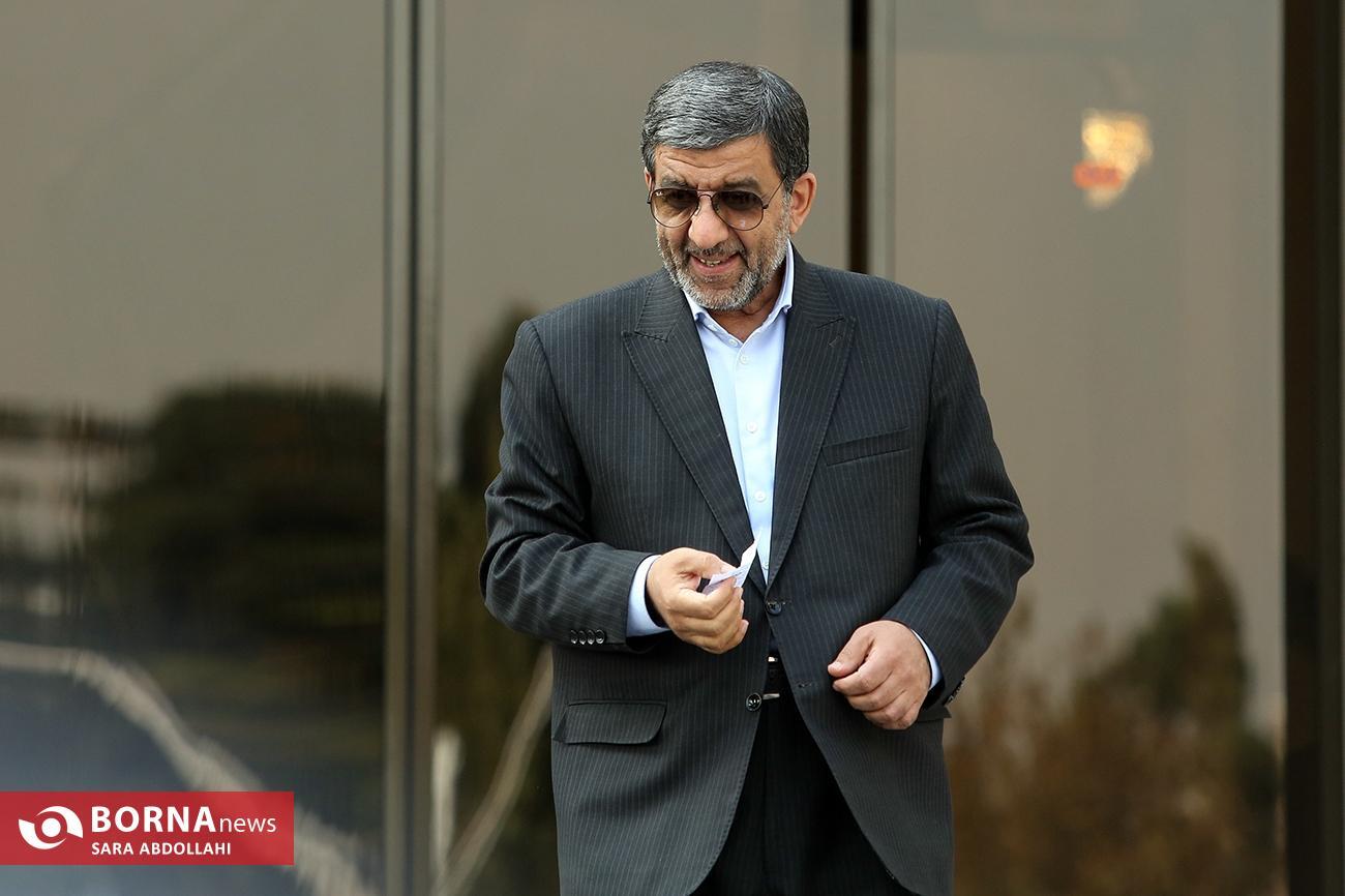 چه خبر از حیاط دولت؟ چه خبر از حیاط دولت؟