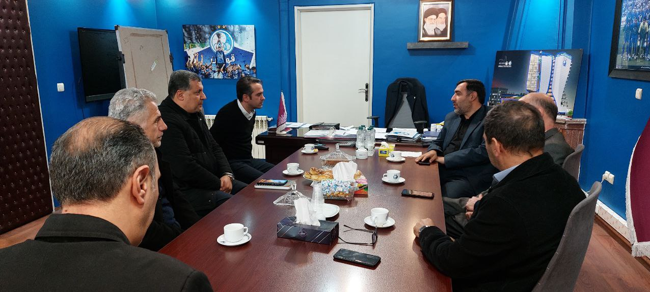 نشست مدیرکل ورزش و جوانان استان تهران با مدیران باشگاه پرسپولیس و استقلال نشست مدیرکل ورزش و جوانان استان تهران با مدیران باشگاه پرسپولیس و استقلال