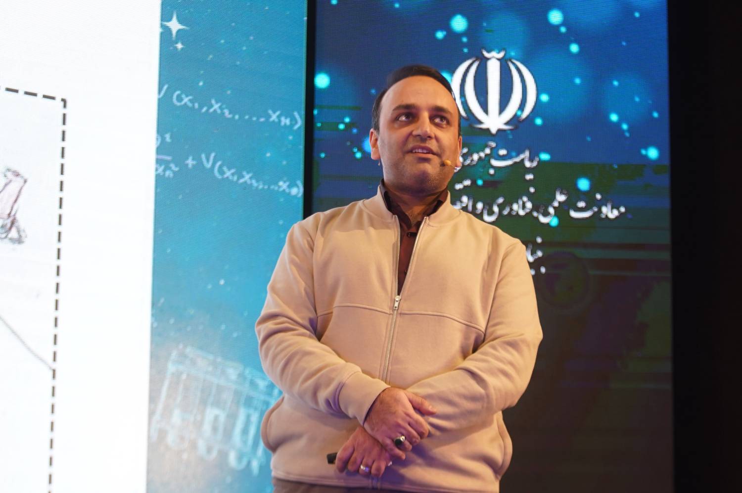 در اولین رویداد ملی شب علم چه گذشت؟ در اولین رویداد ملی شب علم چه گذشت؟