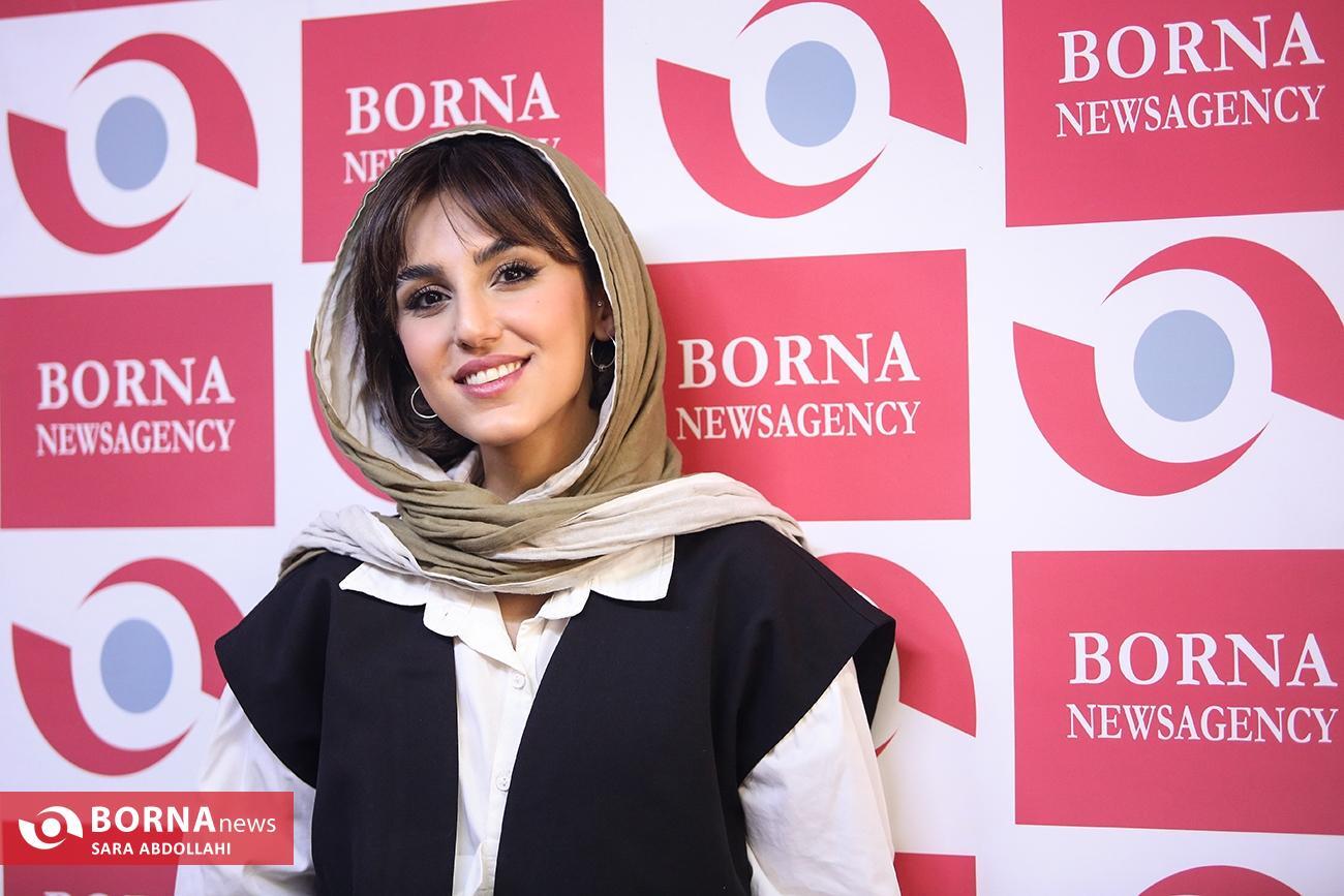 حضور بازیگر «زخم کاری» در خبرگزاری برنا+ تصاویر