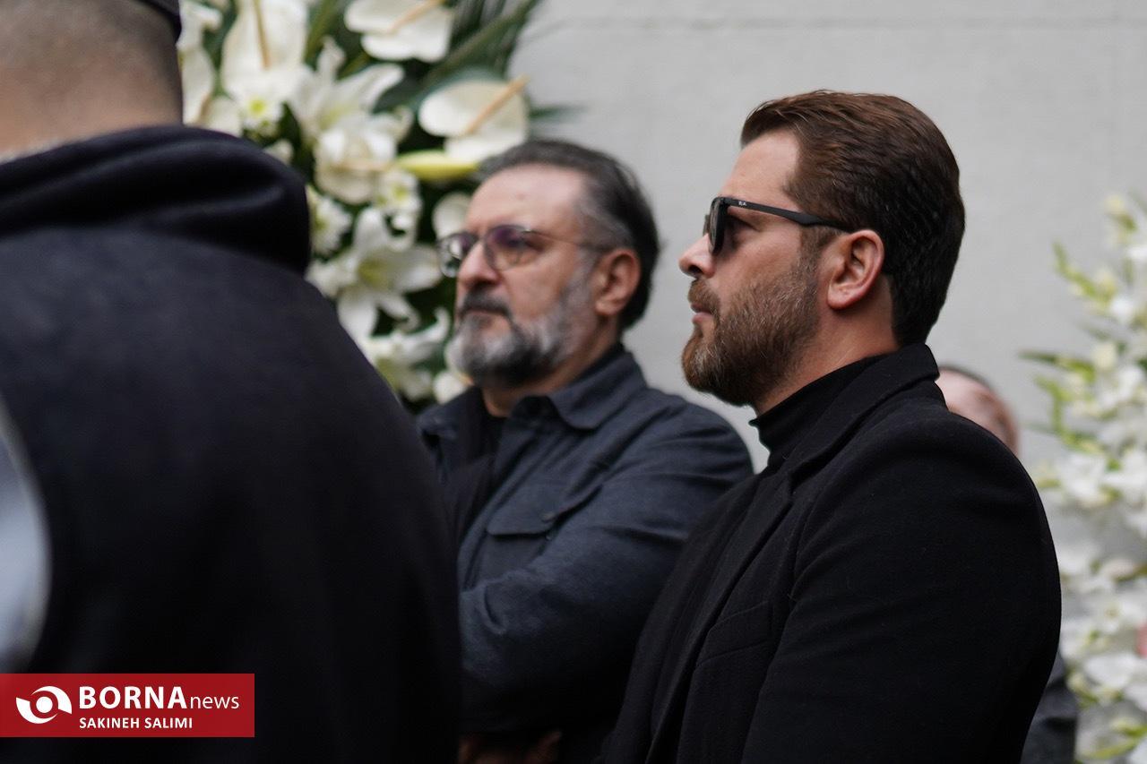 کدام هنرمندان در مراسم تشییع بیتا فرهی حضور داشتند+ تصاویر
