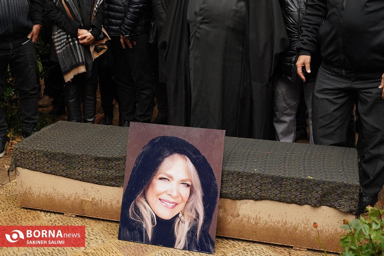 کدام هنرمندان در مراسم تشییع بیتا فرهی حضور داشتند+ تصاویر