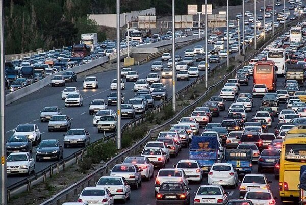 ترافیک در جاده های استان قزوین نیمه سنگین و روان است