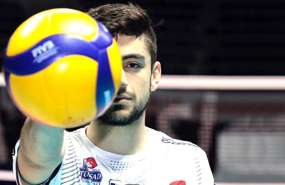 ملی پوش والیبال ایران دچار سانحه شد