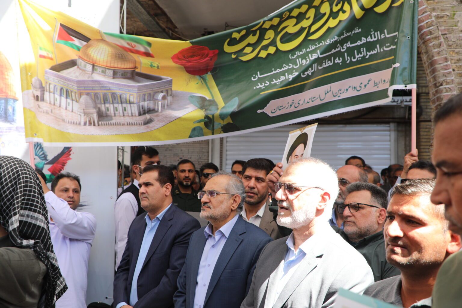 معاون پارلمانی رییس جمهور: زمان نابودی نهایی رژیم کودک کش صهیونیستی نزدیک تر شده است / شهید زاهدی ۴۰ سال به دنبال شهادت بود