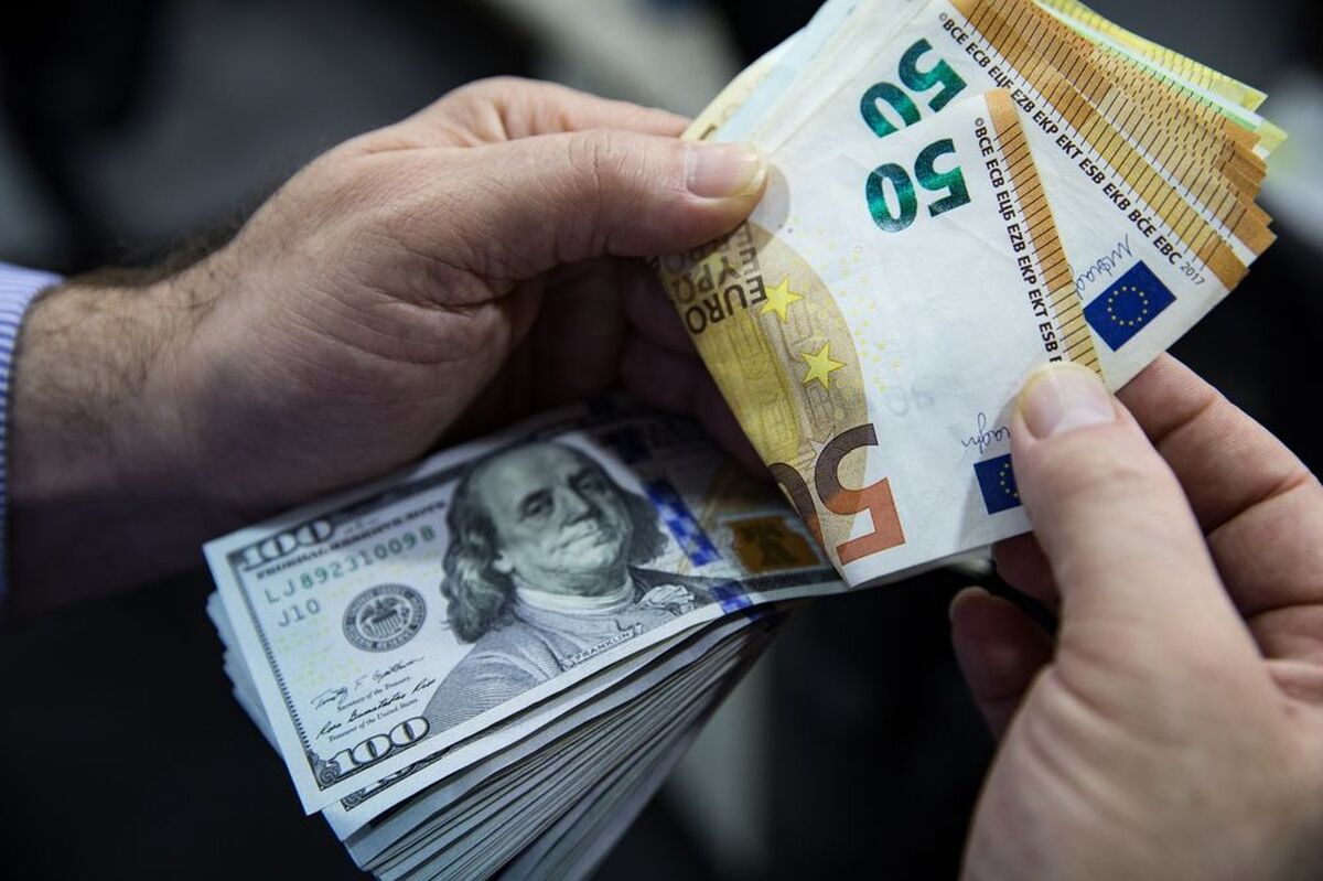 قیمت دلار و یورو در مرکز مبادله ایران؛ دوشنبه ۲۰ فروردین