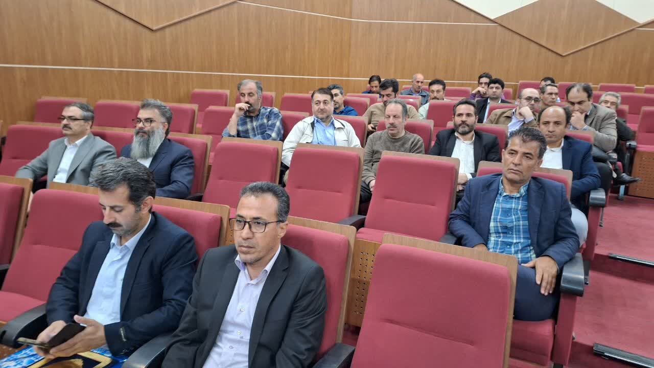 مهارت آموزی بهترین راهکار حل مشکل بیکاری است