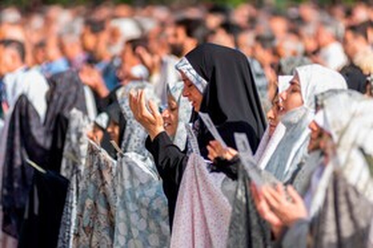 برگزاری نماز عید فطر در حسینیه امام خمینی (ره)
