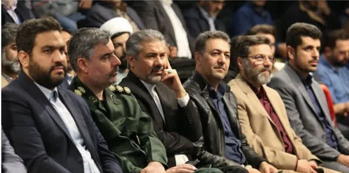 آئین تجلیل از فعالان فرهنگی هنری جشنواره های شهری قزوین برگزار شد آئین تجلیل از فعالان فرهنگی هنری جشنواره های شهری قزوین برگزار شد