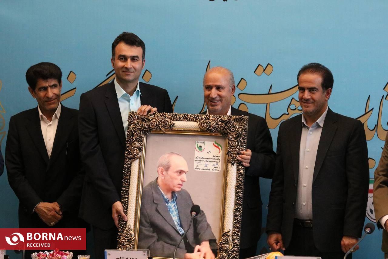 تجلیل از پیشکسوتان رسانه حوزه ورزش تجلیل از پیشکسوتان رسانه حوزه ورزش