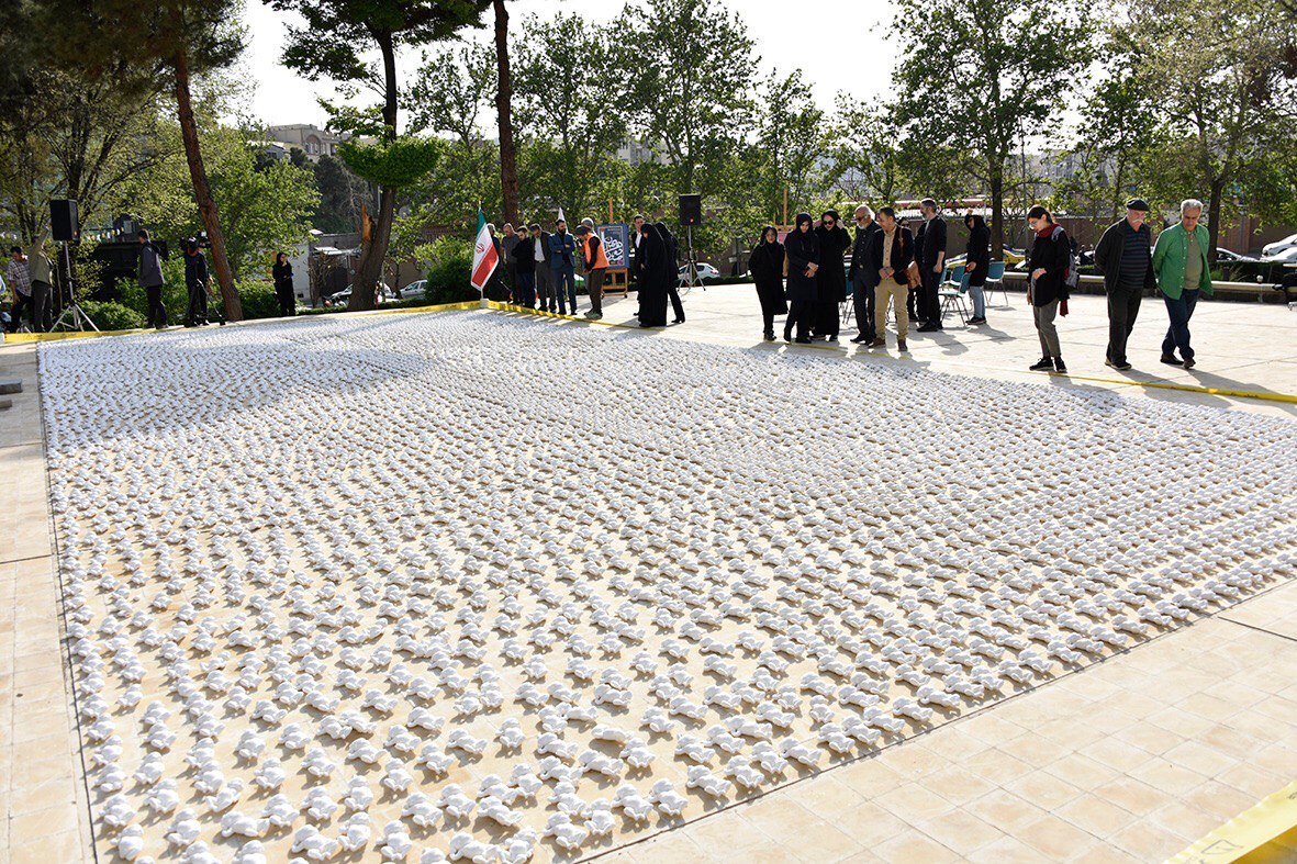 چیدمان «ده هزار جهان» به یاد کودکان شهید غزه افتتاح شد