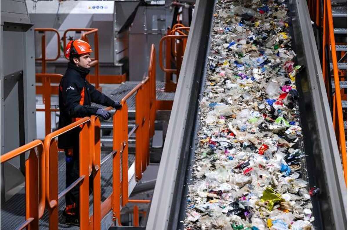کارخانه بازیافت زباله در سوئد راه‌اندازی می‌شود