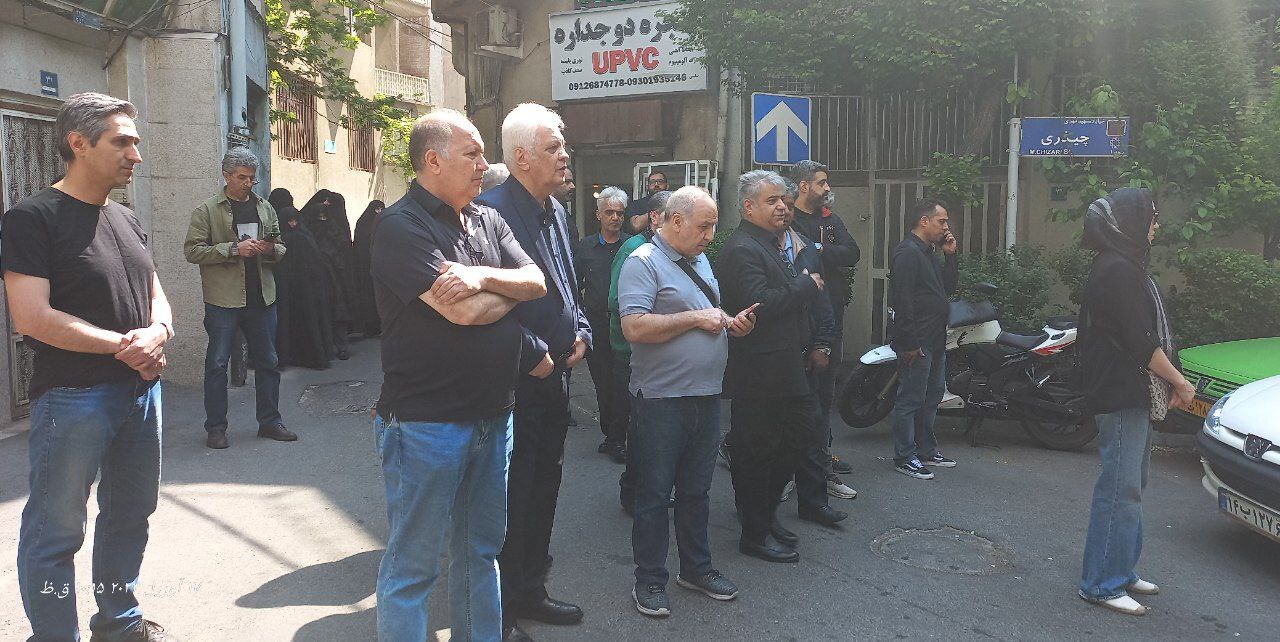 برگزاری مراسم تشییع مربی بدنساز پرسپولیس در امامزاده علی اکبر