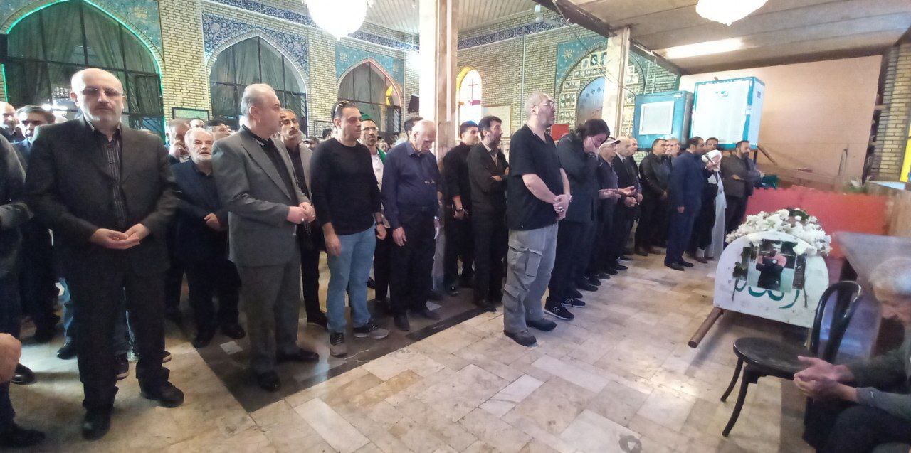 برگزاری مراسم تشییع مربی بدنساز پرسپولیس در امامزاده علی اکبر