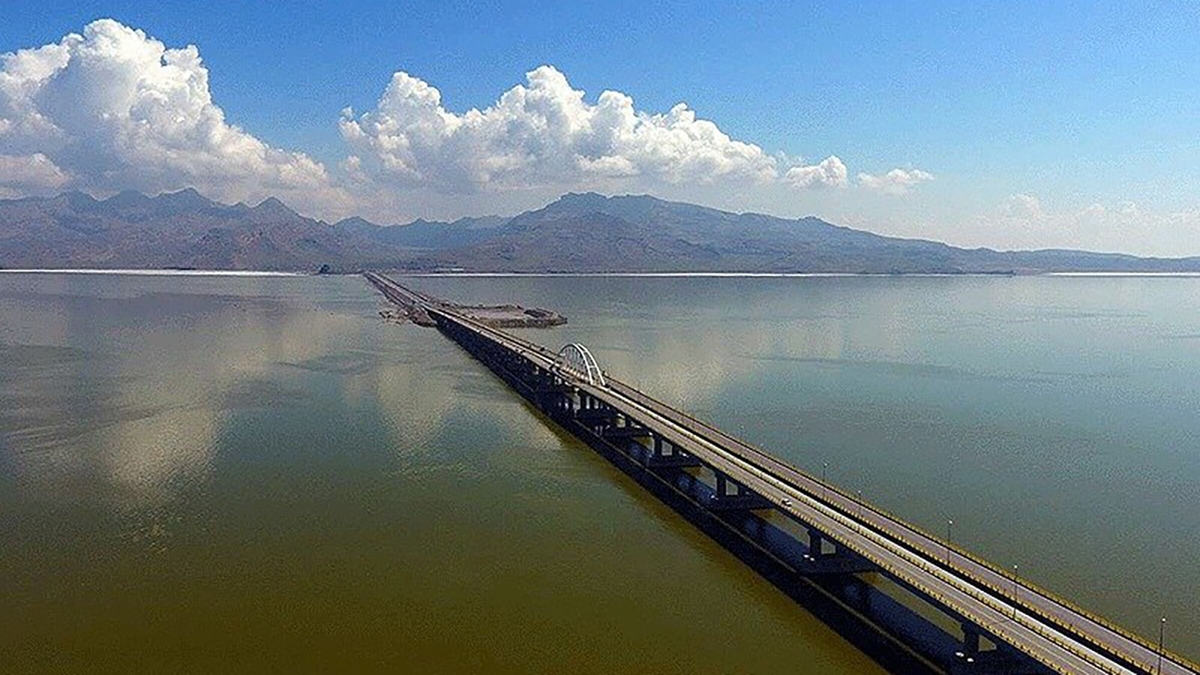 حجم آب دریاچه ارومیه به ۱.۷ میلیارد مترمکعب رسید