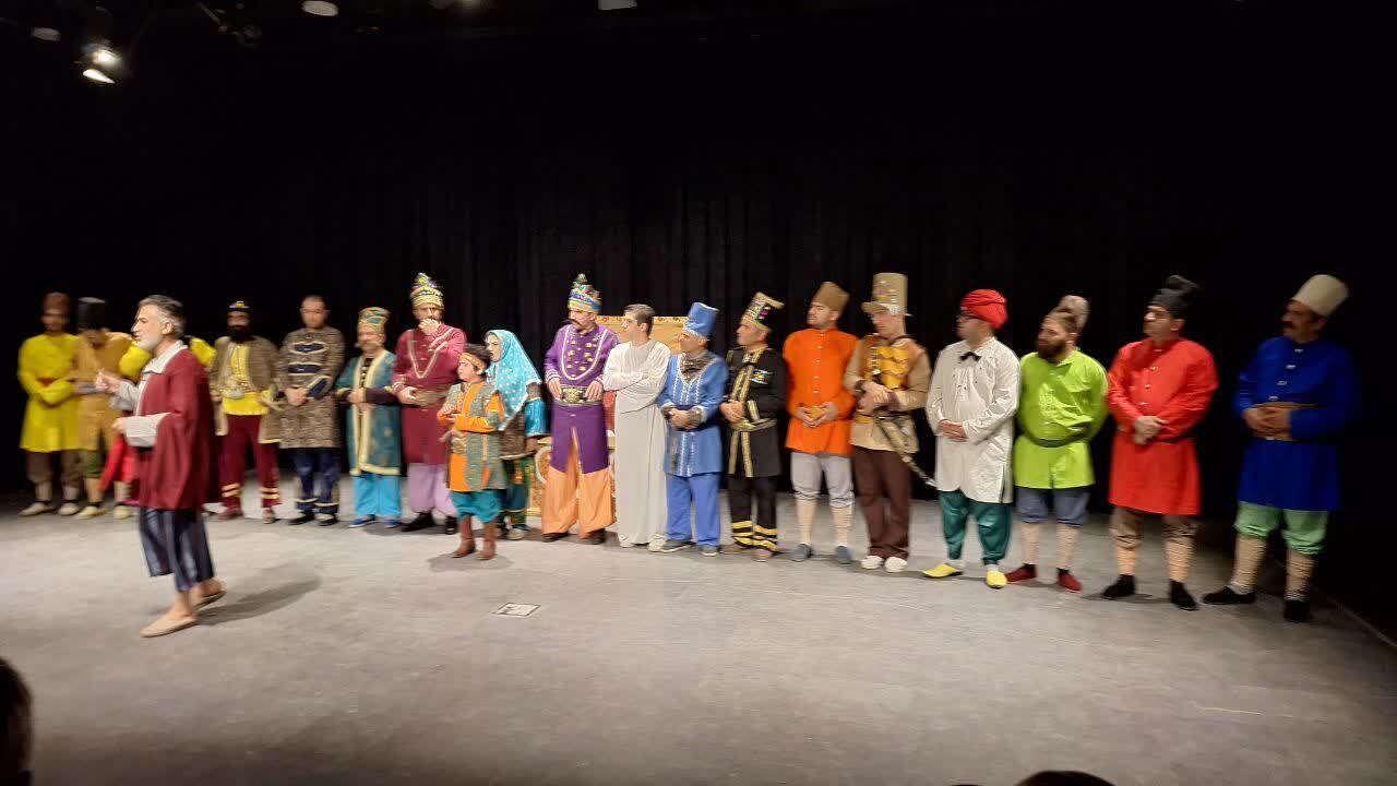 «نمایش «باد شاه» طنزی فاخر از هنرمندان توانمند قزوین