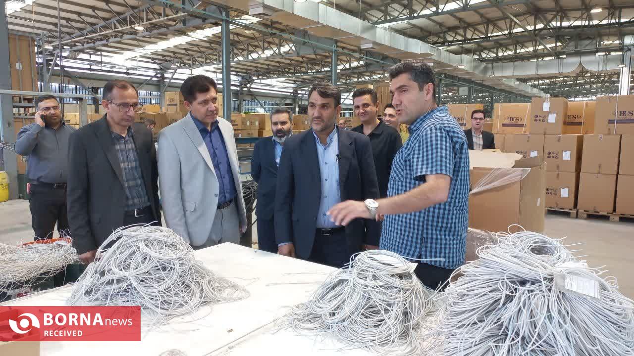 بازدید سرپرست فرمانداری شهرستان ملارد از دو واحد تولیدی