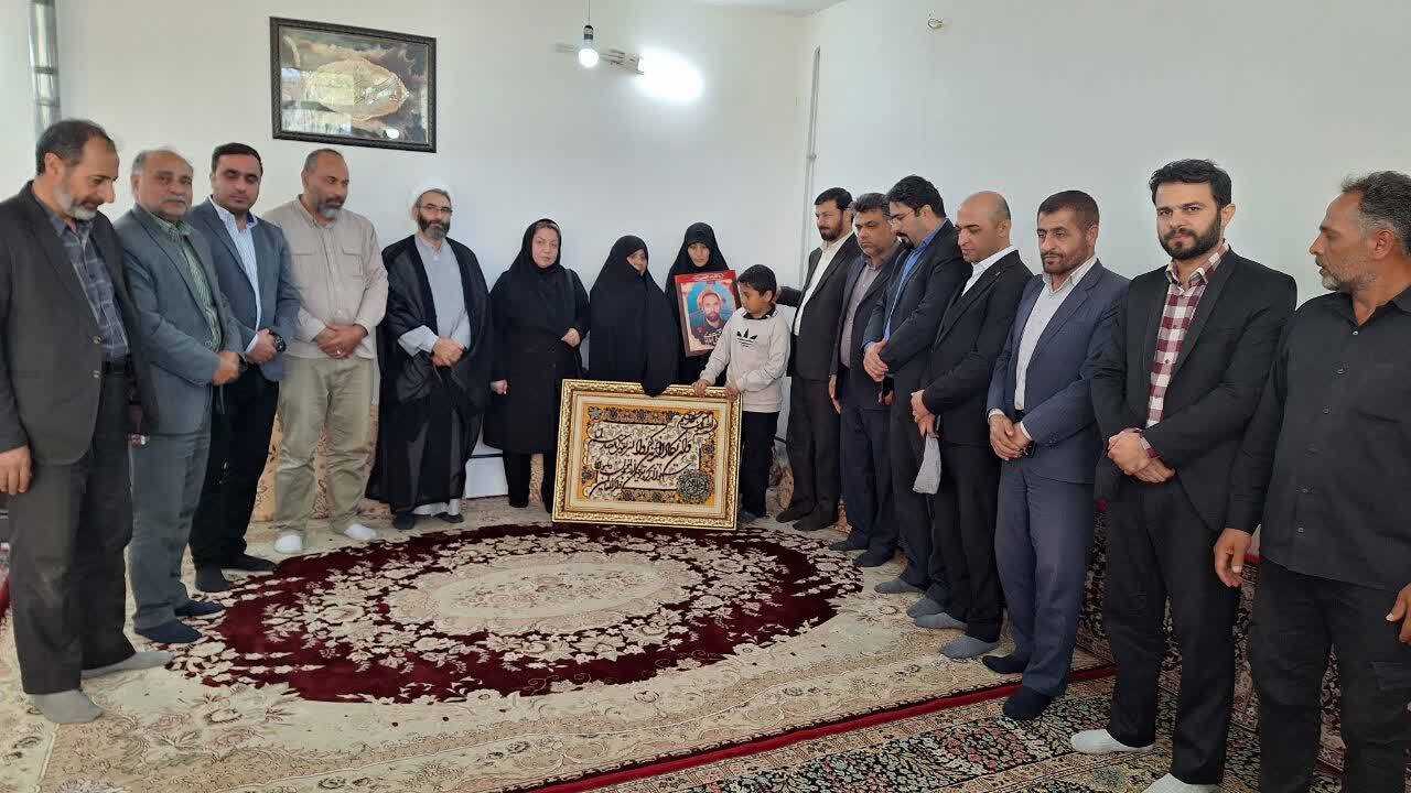 شهید آقابابایی انسانی متواضع و بی ریا و عاشق والدین خود بود