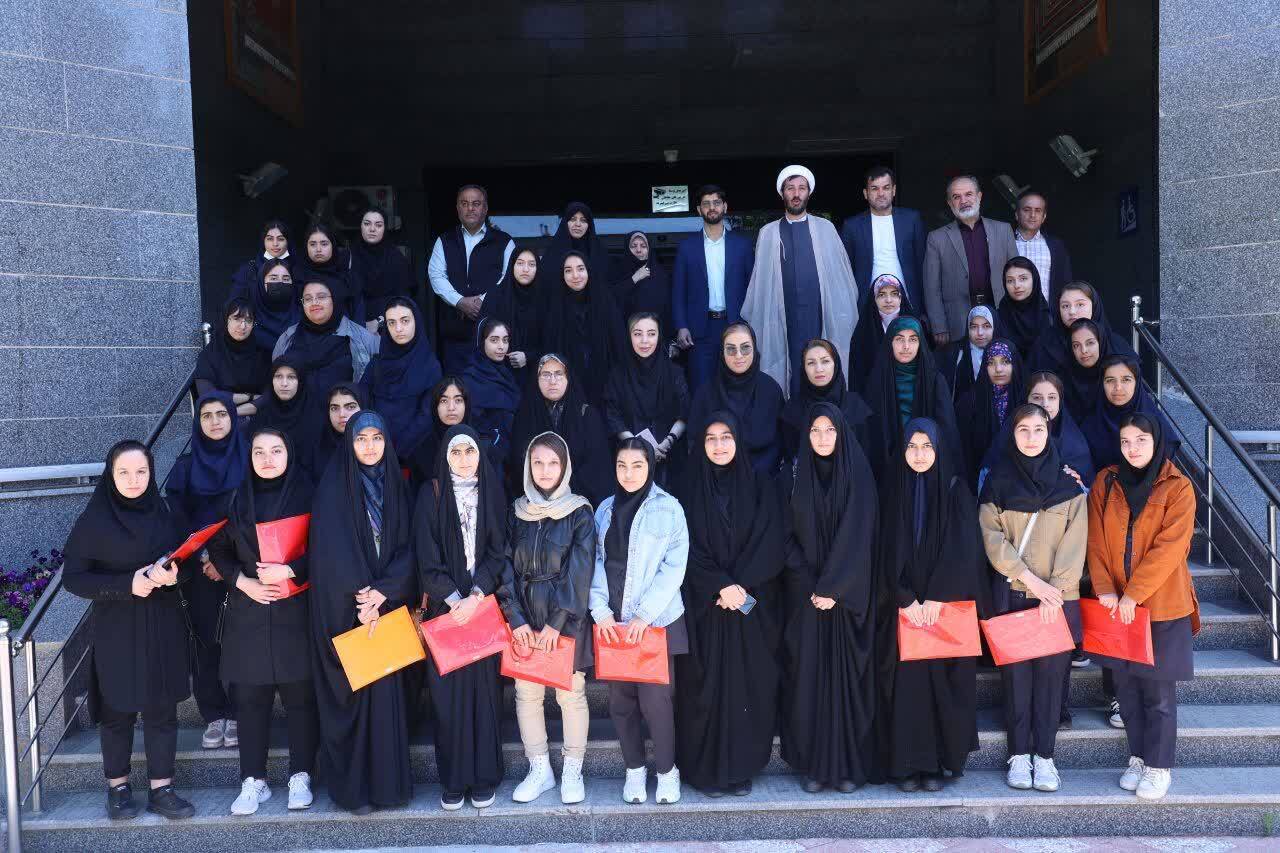 دانش آموزان با دستاوردهای مدیریت شهری محمدیه در قالب اردوی راهیان پیشرفت آشنا شدند دانش آموزان با دستاوردهای مدیریت شهری محمدیه در قالب اردوی راهیان پیشرفت آشنا شدند