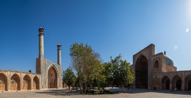 دیدن سبک معماری کهن در مسجد جامع قزوین دیدن سبک معماری کهن در مسجد جامع قزوین